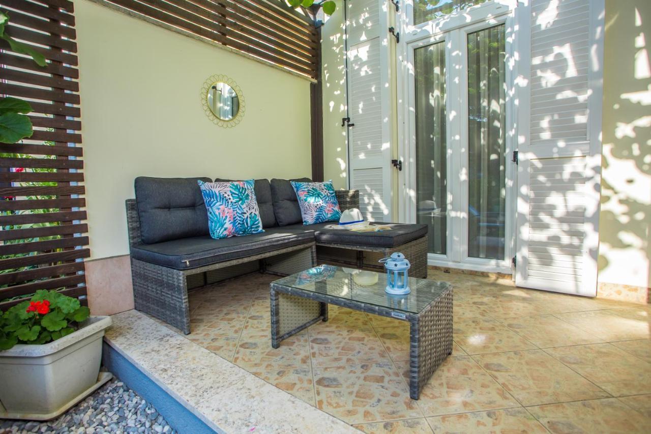 Apartment Bela โปเรช ภายนอก รูปภาพ